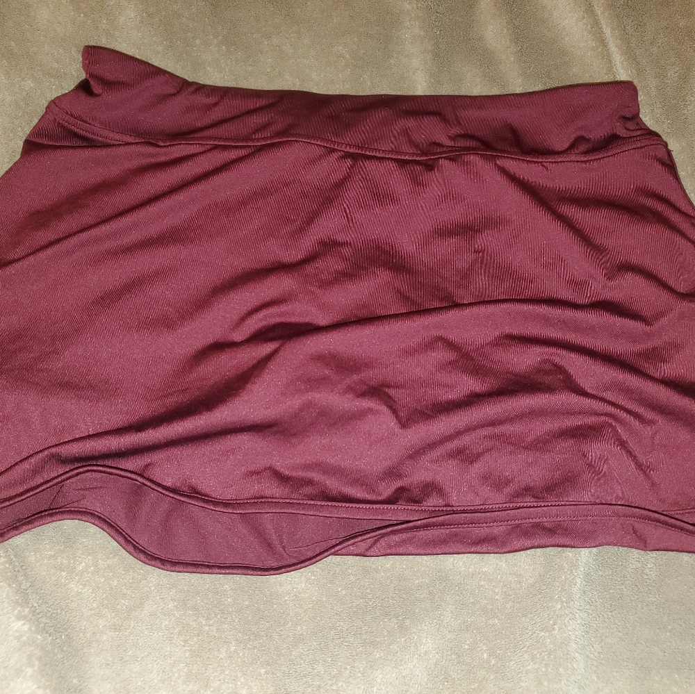 Maroon tennis skirt xl